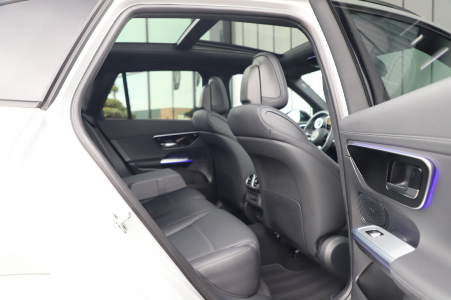 Mercedes-Benz GLC 300e AMG 4-Matic | 313PK | Pano | Massage | Keyles-go | Sfeerverlichting | Memory | Distronic+ | Stoelventilatie | Air-balance |