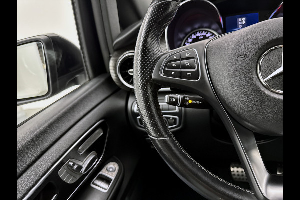Mercedes-Benz V-Klasse 300d Extra Lang DC Avantgarde Edition Airmatic Luchtvering Memory seats Dubbele cabine Adaptieve cruise control Leder Navigatie