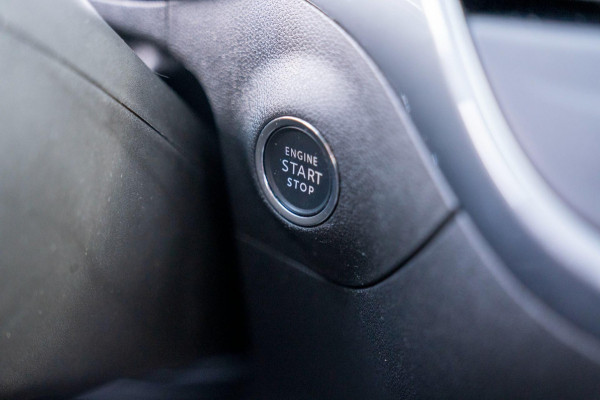 Opel Crossland 1.2 Turbo Level 3|Prijs rijklaar incl. 12 mnd garantie| Nav PDC Blindspot Carplay DAB Bluetooth LMV