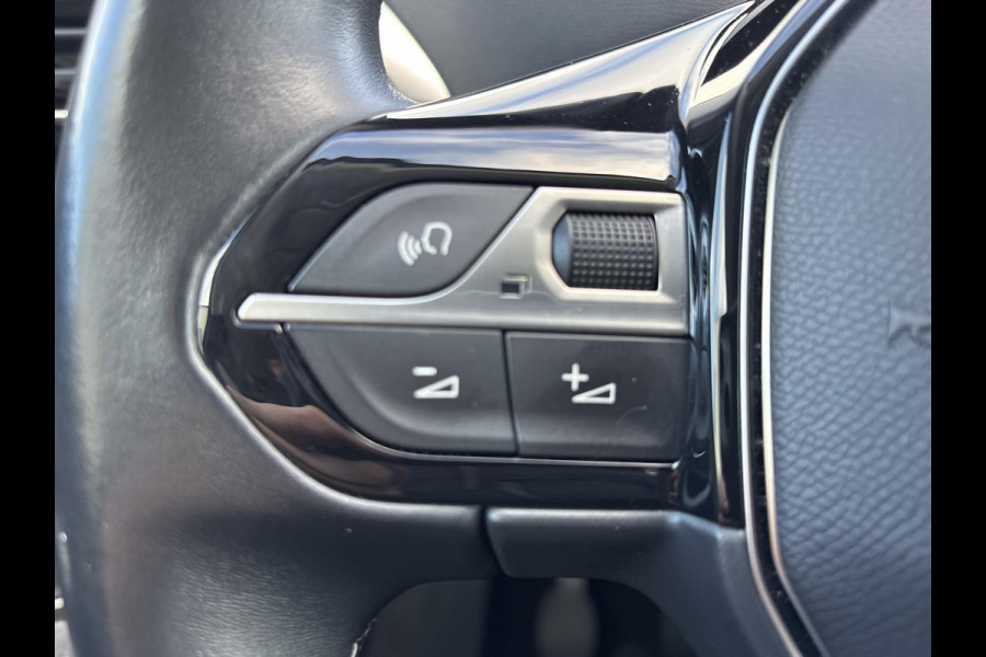 Peugeot 3008 1.2 PureTech Blue Lease Allure Peugeot 3008 1.2 PureTech Blue Lease Allure
