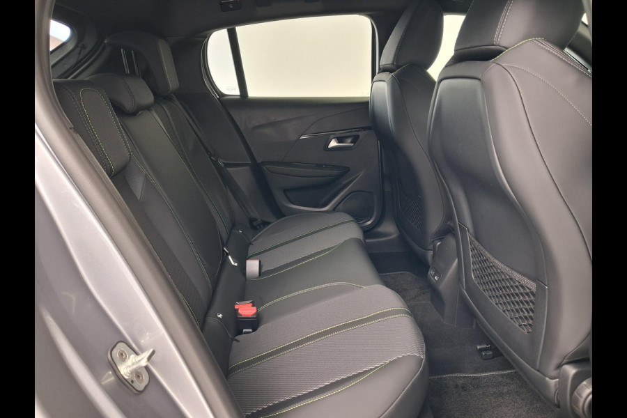 Peugeot 208 1.2 Hybrid 145 e-DCS6 GT Automaat | Navigatie | 360˚ Camera | Cruise Control Adaptief | Keyless Entry | Apple Carplay/Android Auto Draadloos |