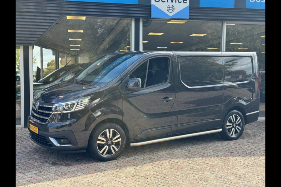 Renault Trafic 2.0 dCi 130 T29 L1H1 Luxe / Navi / Trekhaak / Clima / Keyless / Side Bars / Betimmering laadruimte Renault Trafic 2.0 dCi 130 T29 L1H1 Luxe / Navi / Trekhaak / Clima / Keyless / Side Bars / Betimmering laadruimte