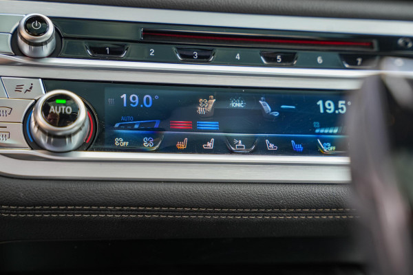 BMW 7 Serie 750i xDrive High Executive Panodak Memory Harman Kardon 360 Cam ACC DAB+