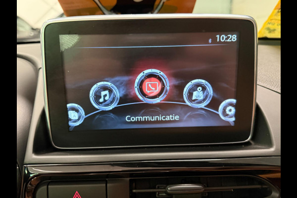 Fiat 124 Spider 1.4 MultiAir Turbo NAVI/LED/LEDER/CAM/DAB/BOSE/PDC/CRUISE///