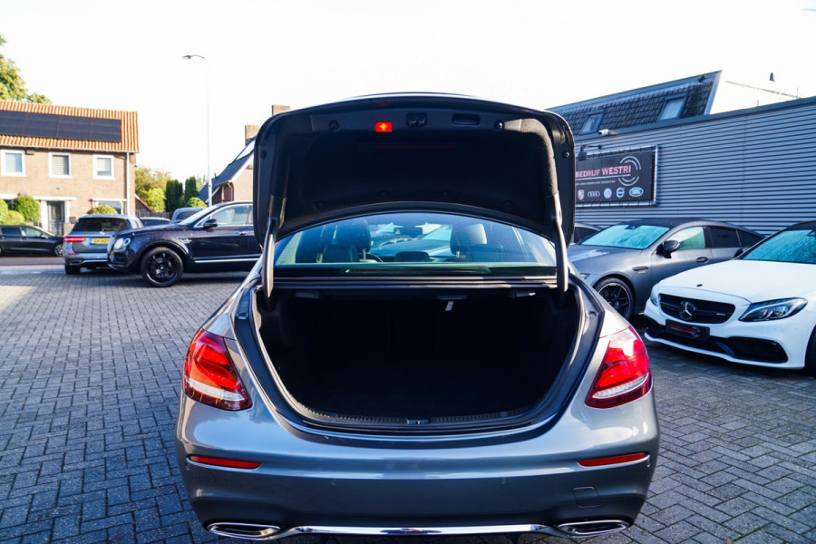 Mercedes-Benz E-Klasse 200 Business Solution AMG | Achterijtrijcamera | Widescreen | BTW | Pano