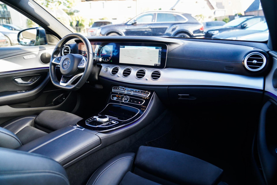 Mercedes-Benz E-Klasse 200 Business Solution AMG | Achterijtrijcamera | Widescreen | BTW | Pano