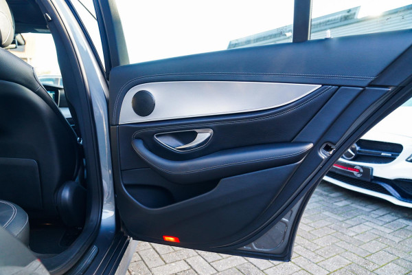 Mercedes-Benz E-Klasse 200 Business Solution AMG | Achterijtrijcamera | Widescreen | BTW | Pano