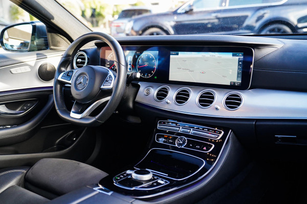 Mercedes-Benz E-Klasse 200 Business Solution AMG | Achterijtrijcamera | Widescreen | BTW | Pano
