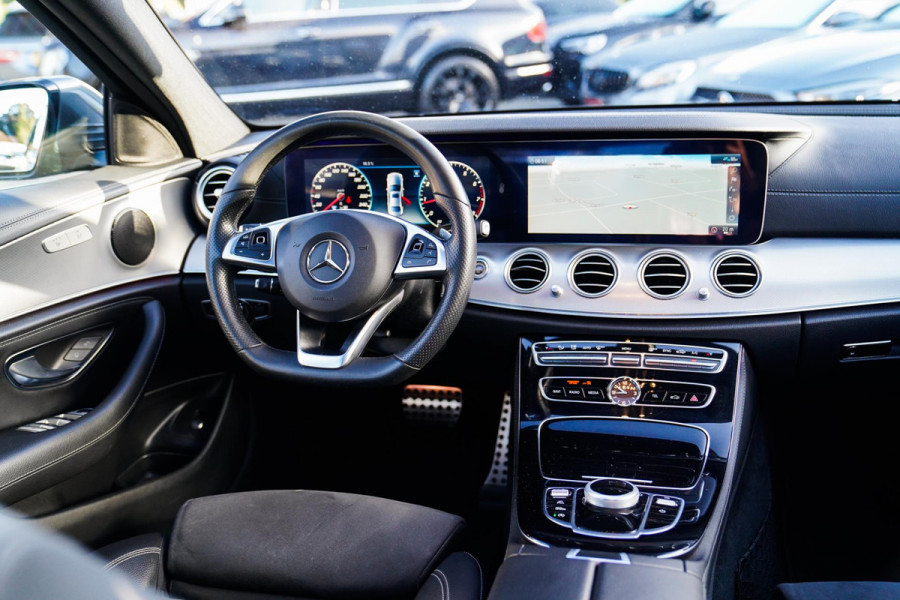 Mercedes-Benz E-Klasse 200 Business Solution AMG | Achterijtrijcamera | Widescreen | BTW | Pano