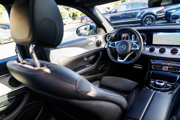 Mercedes-Benz E-Klasse 200 Business Solution AMG | Achterijtrijcamera | Widescreen | BTW | Pano