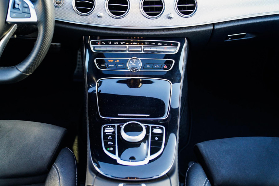 Mercedes-Benz E-Klasse 200 Business Solution AMG | Achterijtrijcamera | Widescreen | BTW | Pano