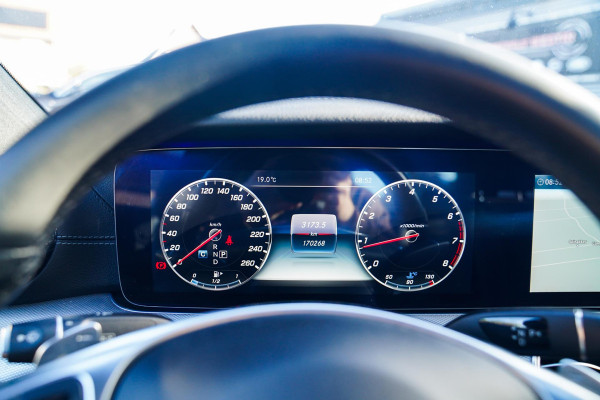 Mercedes-Benz E-Klasse 200 Business Solution AMG | Achterijtrijcamera | Widescreen | BTW | Pano