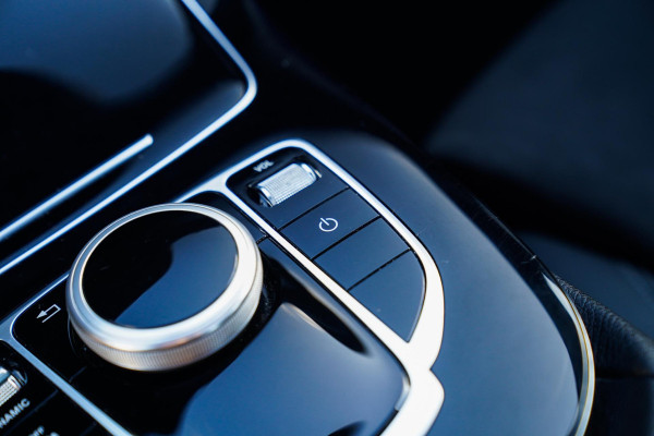 Mercedes-Benz E-Klasse 200 Business Solution AMG | Achterijtrijcamera | Widescreen | BTW | Pano