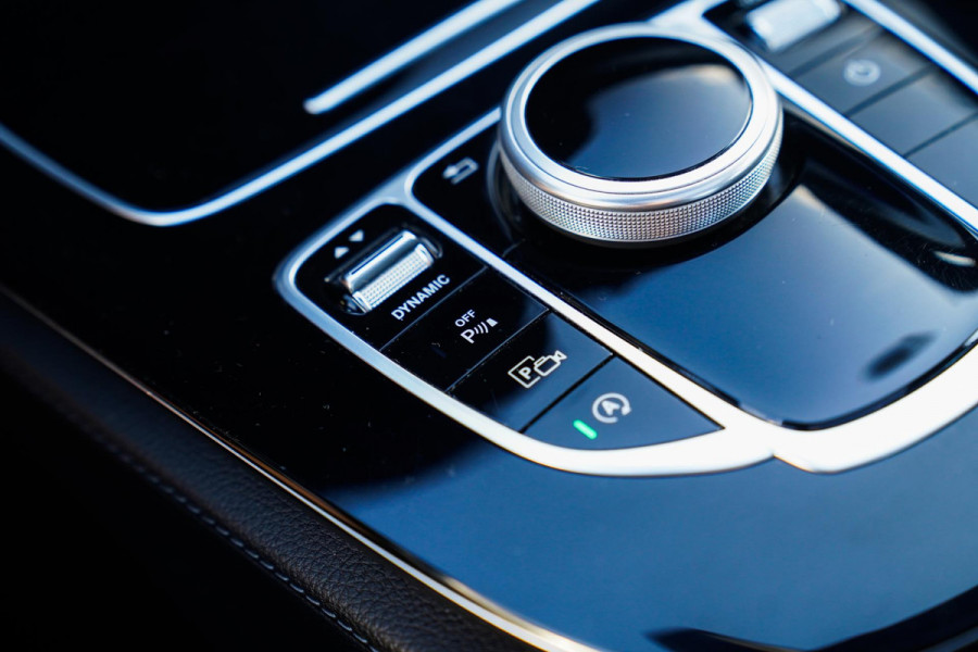 Mercedes-Benz E-Klasse 200 Business Solution AMG | Achterijtrijcamera | Widescreen | BTW | Pano