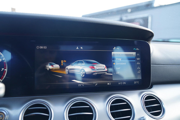 Mercedes-Benz E-Klasse 200 Business Solution AMG | Achterijtrijcamera | Widescreen | BTW | Pano