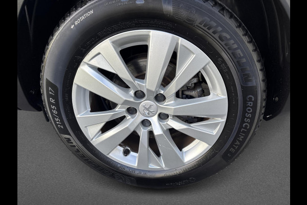 Peugeot 3008 1.2 PureTech Blue Lease Executive | automaat | navigatie | achteruitrijcamera | trekhaak afneembaar