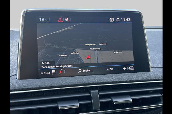 Peugeot 3008 1.2 PureTech Blue Lease Executive | automaat | navigatie | achteruitrijcamera | trekhaak afneembaar