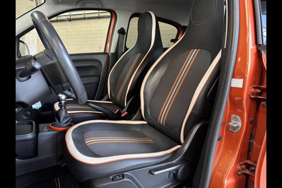 Renault Twingo 0.9 TCe GT 110pk Navi | 17" | Camera | Bluetooth | PDC | Clima | Cruise Control | Complete historie aanwezig