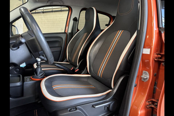 Renault Twingo 0.9 TCe GT 110pk Navi | 17" | Camera | Bluetooth | PDC | Clima | Cruise Control | Complete historie aanwezig