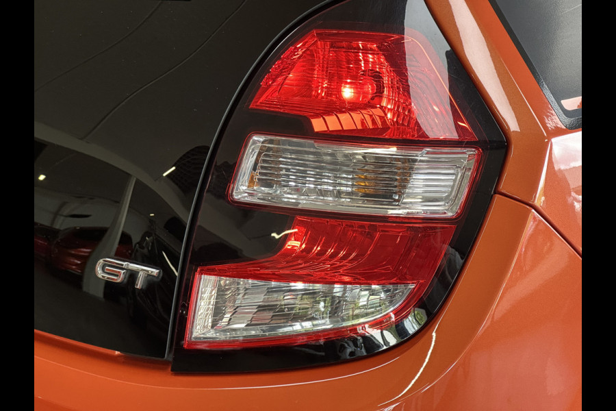Renault Twingo 0.9 TCe GT 110pk Navi | 17" | Camera | Bluetooth | PDC | Clima | Cruise Control | Complete historie aanwezig