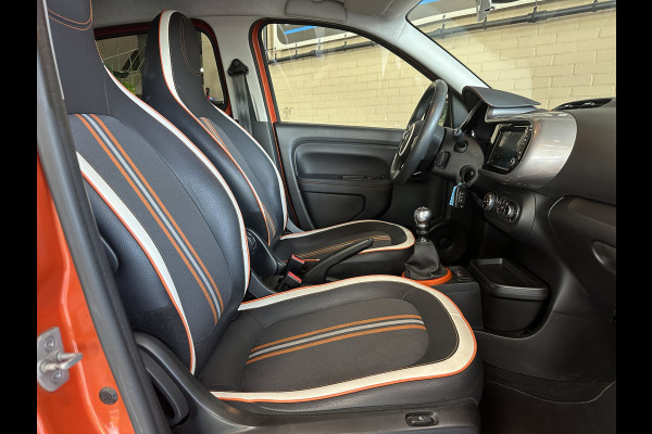 Renault Twingo 0.9 TCe GT 110pk Navi | 17" | Camera | Bluetooth | PDC | Clima | Cruise Control | Complete historie aanwezig