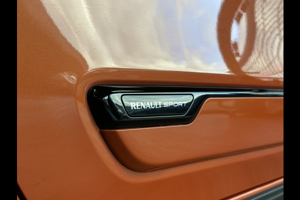 Renault Twingo 0.9 TCe GT 110pk Navi | 17" | Camera | Bluetooth | PDC | Clima | Cruise Control | Complete historie aanwezig