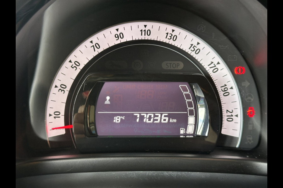 Renault Twingo 0.9 TCe GT 110pk Navi | 17" | Camera | Bluetooth | PDC | Clima | Cruise Control | Complete historie aanwezig