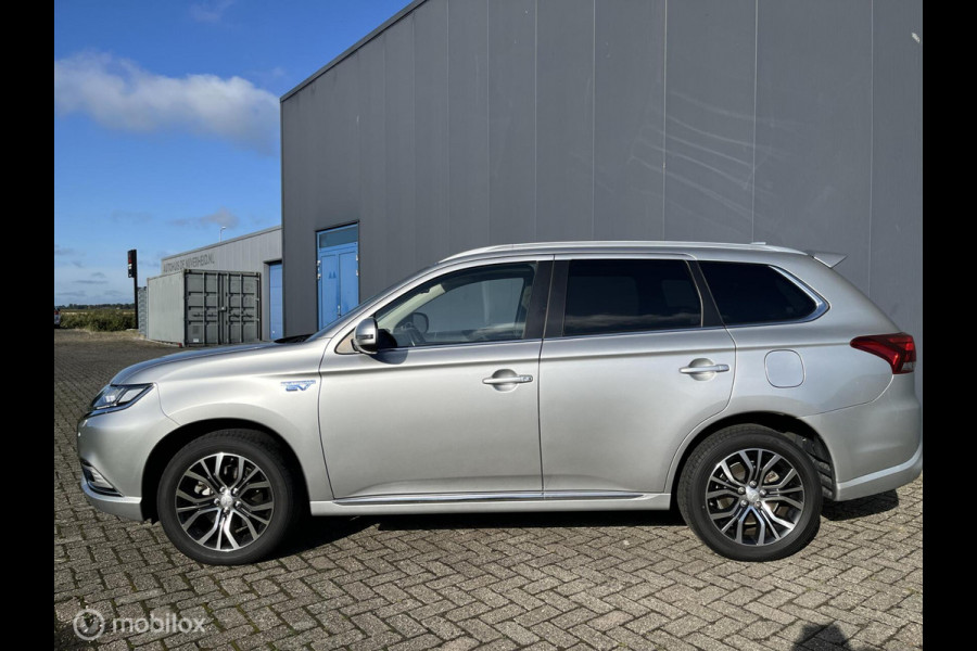 Mitsubishi Outlander 2.4 PHEV Intense+ Trekhaak carplay