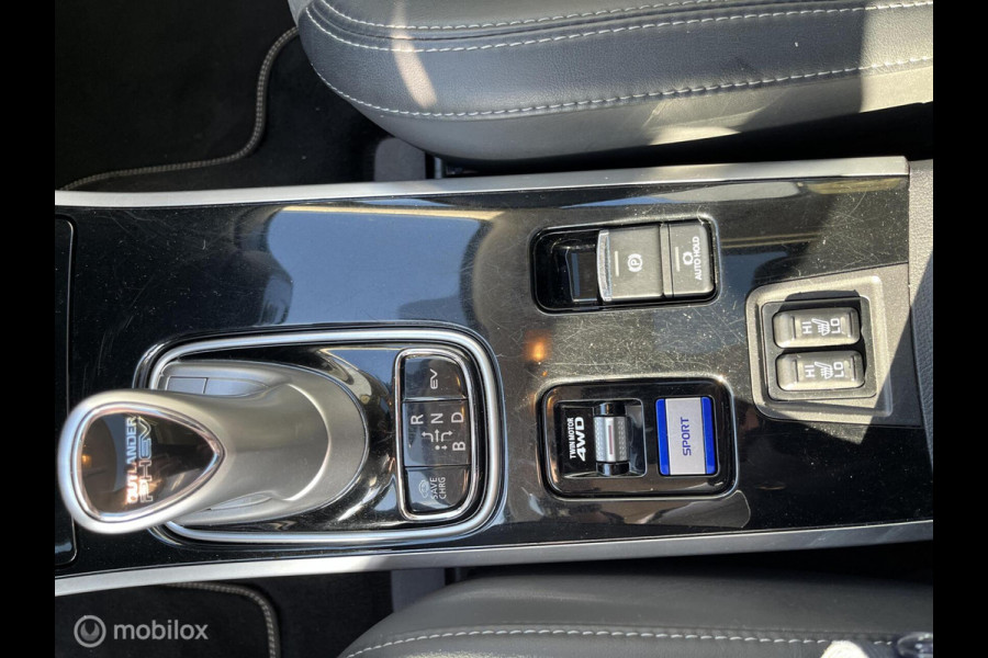 Mitsubishi Outlander 2.4 PHEV Intense+ Trekhaak carplay
