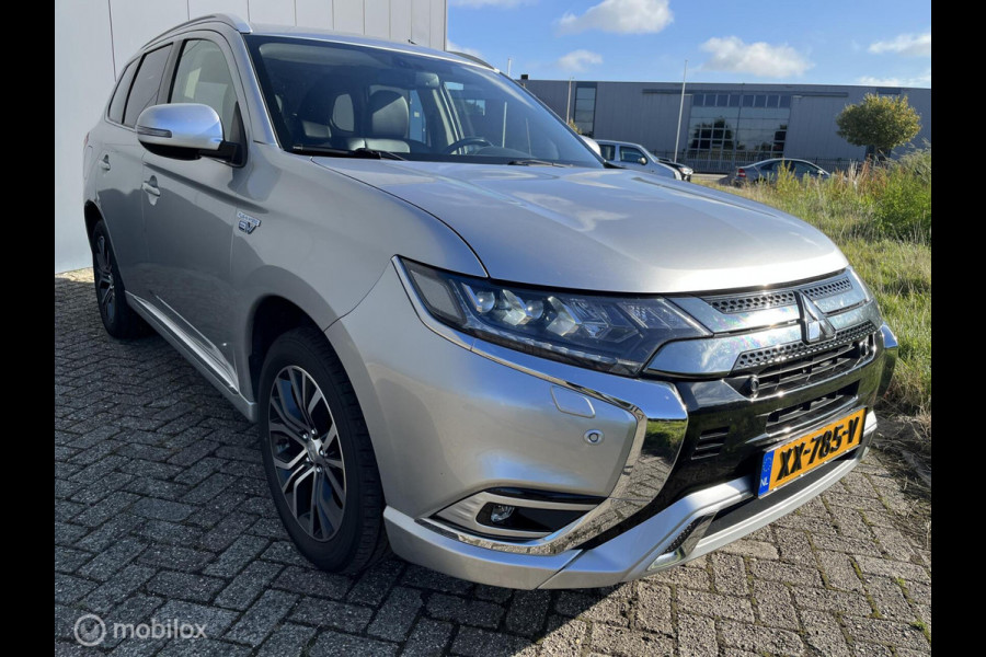 Mitsubishi Outlander 2.4 PHEV Intense+ Trekhaak carplay