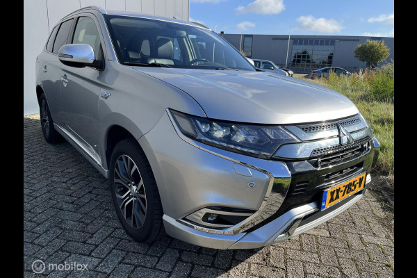 Mitsubishi Outlander 2.4 PHEV Intense+ Trekhaak carplay