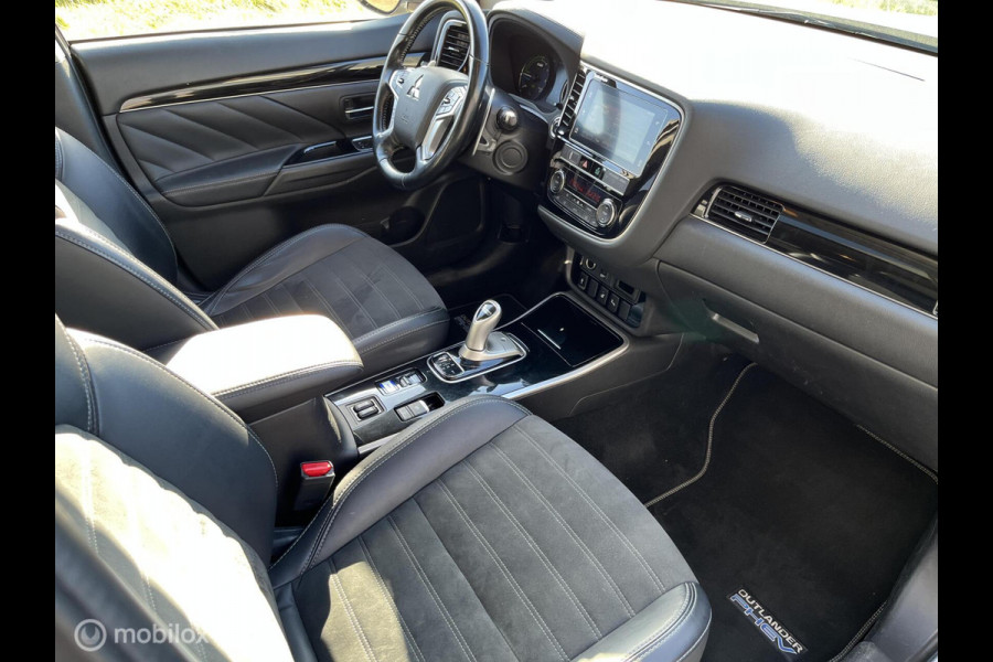 Mitsubishi Outlander 2.4 PHEV Intense+ Trekhaak carplay