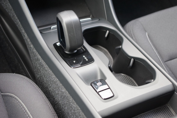 Volvo XC40 1.5 T4 Recharge Inscription Expression 211 PK PHEV, 360 Camera, Adap. Cruise Control, Keyless