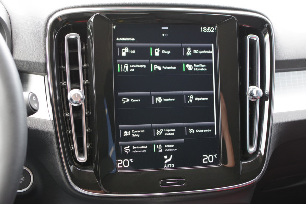 Volvo XC40 1.5 T4 Recharge Inscription Expression 211 PK PHEV, 360 Camera, Adap. Cruise Control, Keyless