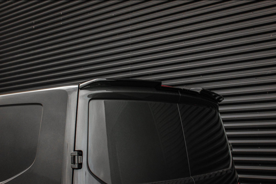Ford Transit Custom 320 2.0 TDCI L2H1 170PK AWD 4X4 JB-EDITION / 3-ZITS / DRIVERS PACK / NAVIGATIE / FULL BLACK / BPM VRIJ / APPLE