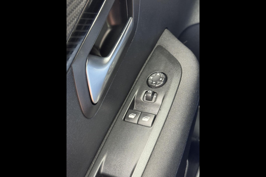 Peugeot 208 1.2 PureTech Active Pack - Apple CarPlay / Navigatie I Airco I LED I PDC I 50.000 KM - Dealer onderhouden