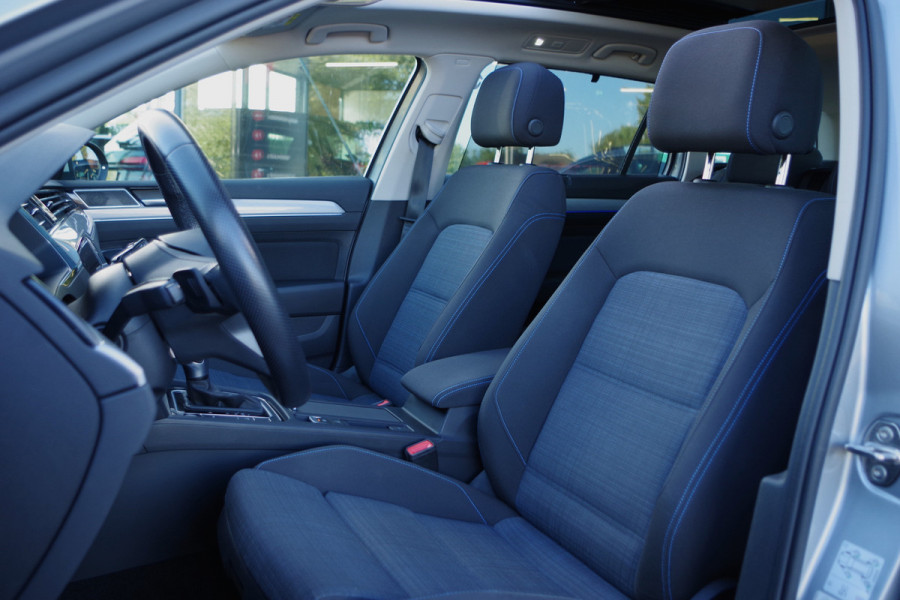 Volkswagen Passat Variant 1.4 TSI PHEV GTE Business 218 PK, Panoramadak, Camera, LED-Matrix