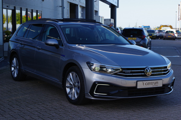 Volkswagen Passat Variant 1.4 TSI PHEV GTE Business 218 PK, Panoramadak, Camera, LED-Matrix