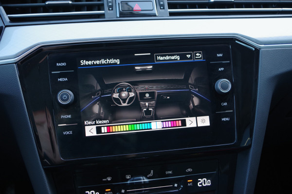 Volkswagen Passat Variant 1.4 TSI PHEV GTE Business 218 PK, Panoramadak, Camera, LED-Matrix