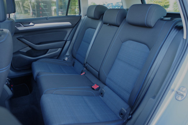 Volkswagen Passat Variant 1.4 TSI PHEV GTE Business 218 PK, Panoramadak, Camera, LED-Matrix