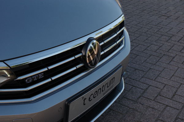 Volkswagen Passat Variant 1.4 TSI PHEV GTE Business 218 PK, Panoramadak, Camera, LED-Matrix