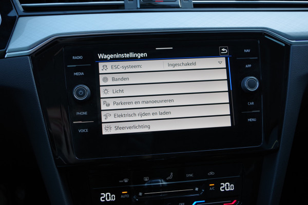 Volkswagen Passat Variant 1.4 TSI PHEV GTE Business 218 PK, Panoramadak, Camera, LED-Matrix