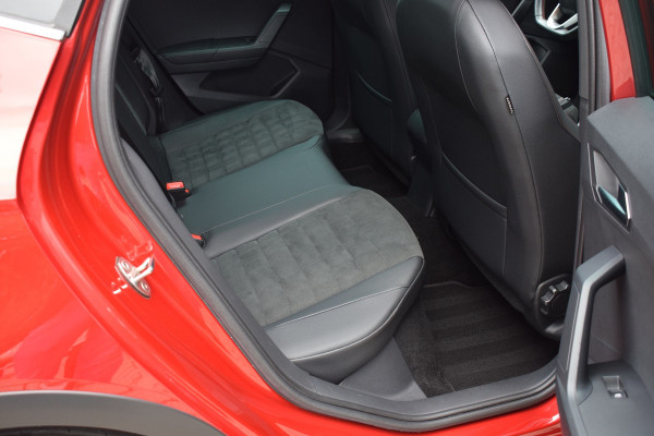 Seat Arona 1.0 TSI FR Business Intense | Virtual | Camera | LED | 18"