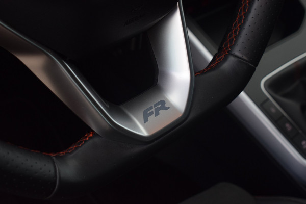 Seat Arona 1.0 TSI FR Business Intense | Virtual | Camera | LED | 18"