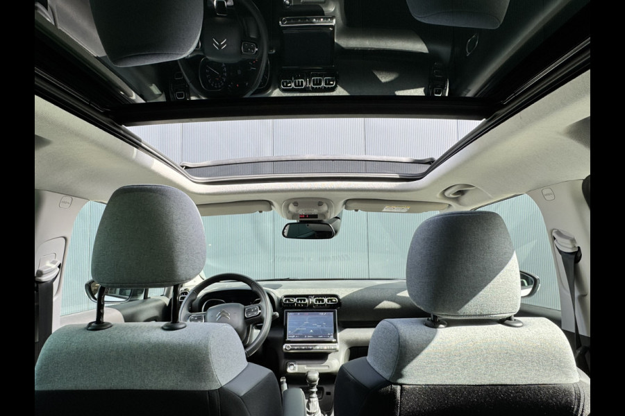 Citroën C3 Aircross 1.2 PureTech 110 Feel | Lederen bekleding | Panoramadak | Stoelverwarming | Navigatie