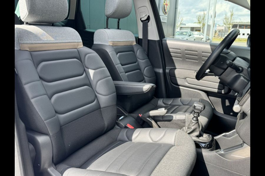 Citroën C3 Aircross 1.2 PureTech 110 Feel | Lederen bekleding | Panoramadak | Stoelverwarming | Navigatie