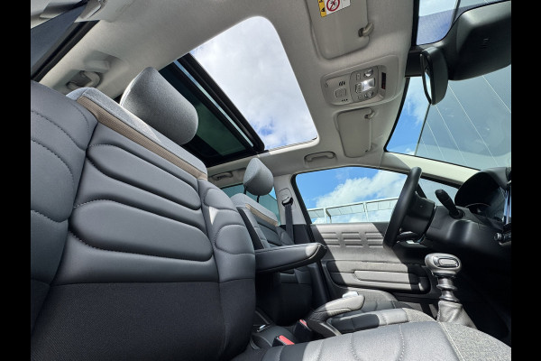 Citroën C3 Aircross 1.2 PureTech 110 Feel | Lederen bekleding | Panoramadak | Stoelverwarming | Navigatie