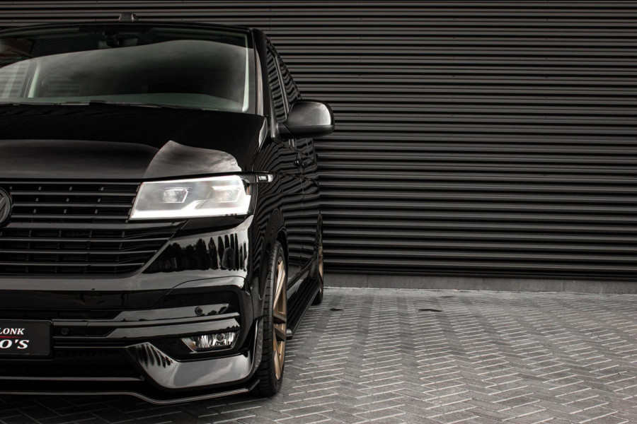 Volkswagen Transporter 2.0 TDI L2H1 150PK DIRECT RIJDEN BULLI SPECIAL / LEDEREN BEKLEDING / DUBBEL CABINE / NAVIGATIE / ACTIVE