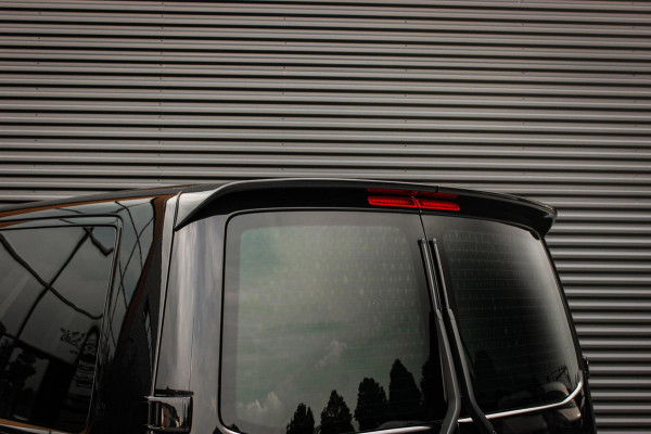 Volkswagen Transporter 2.0 TDI L2H1 150PK DIRECT RIJDEN BULLI SPECIAL / LEDEREN BEKLEDING / DUBBEL CABINE / NAVIGATIE / ACTIVE