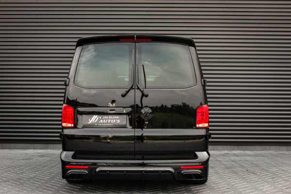 Volkswagen Transporter 2.0 TDI L2H1 150PK DIRECT RIJDEN BULLI SPECIAL / LEDEREN BEKLEDING / DUBBEL CABINE / NAVIGATIE / ACTIVE